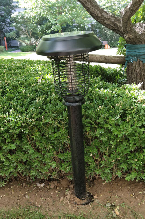 北京泰康之家燕園養老社區安裝戶(hù)外太陽(yáng)能滅蚊燈